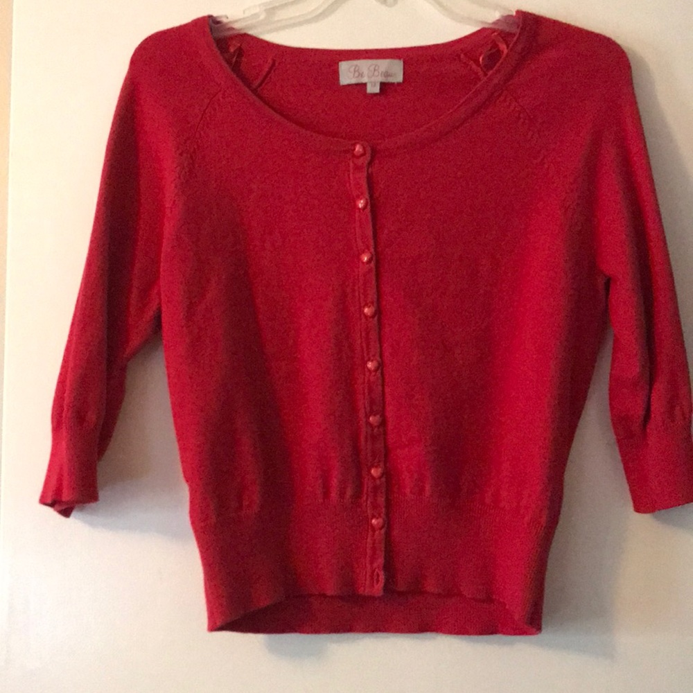 Red 3/4 sleeve sweater